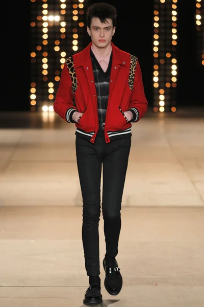 Look 13